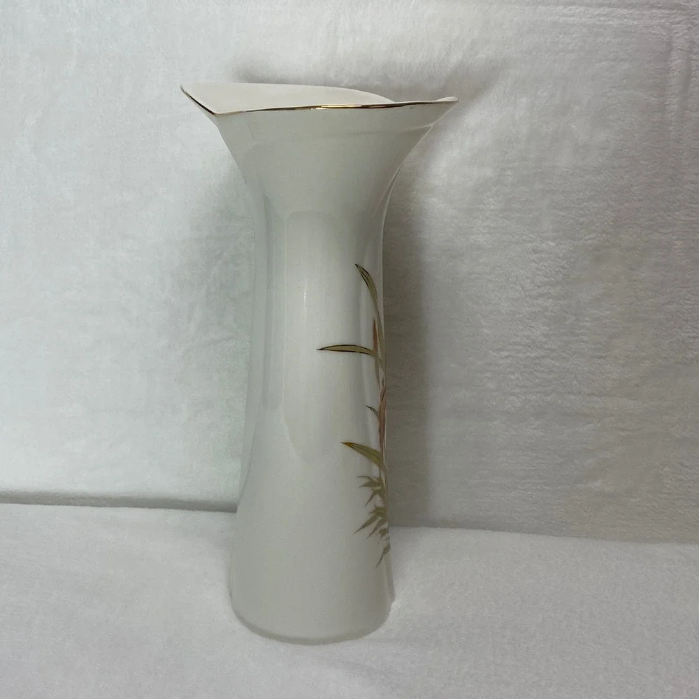 VTG Fine China Japan Orange Iris White Vase Blue Dynasty Stoneware Gilded‎ Vase